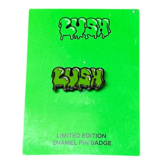 "LUSH" Limited Edition Enamel Pin Badge, Halloween 2022 Kitchen Subscription Box - Picture 1 of 5